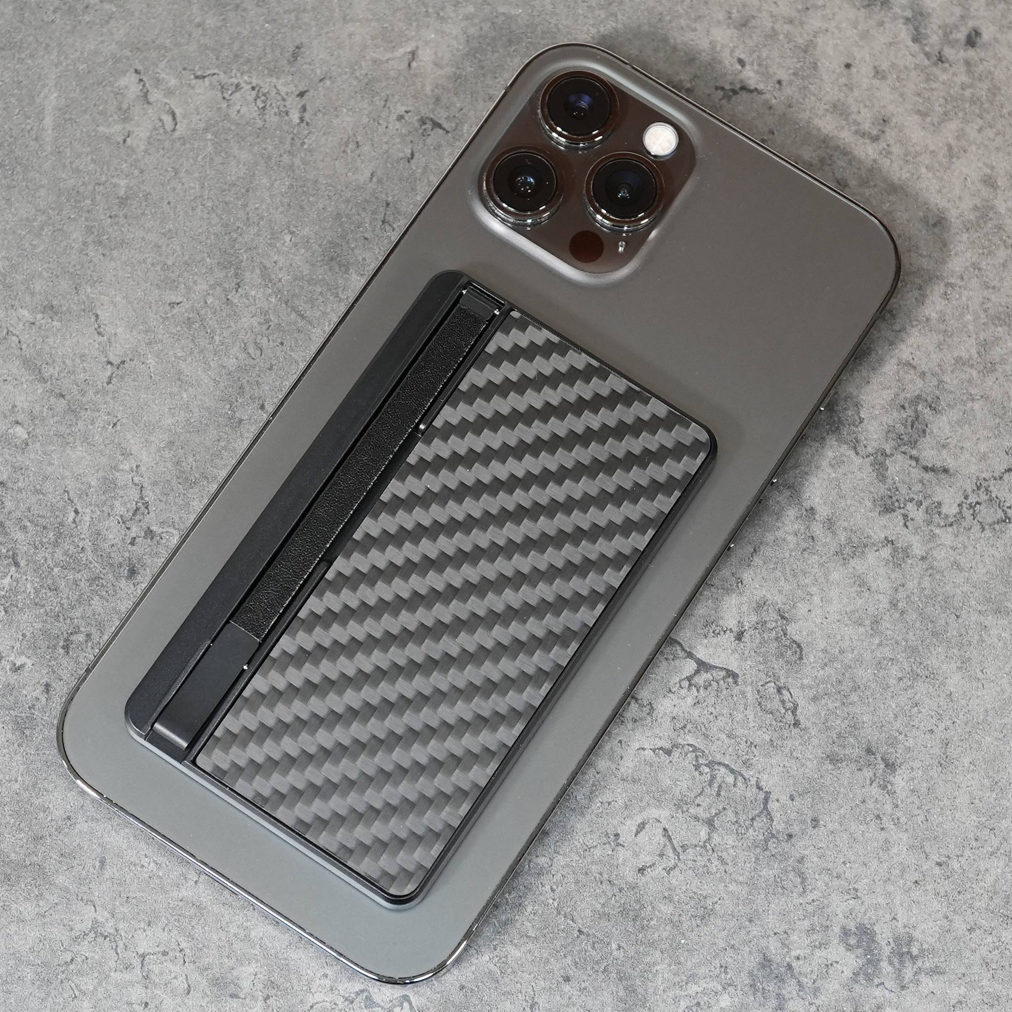 Slim Basics x Carbon Fiber Panel